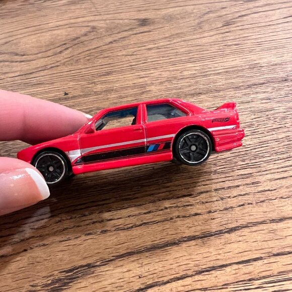 Hot Wheels BMW M3 E30 Die-Cast Toy Car Red 1:64 Scale Collectible Model - Picture 4 of 5